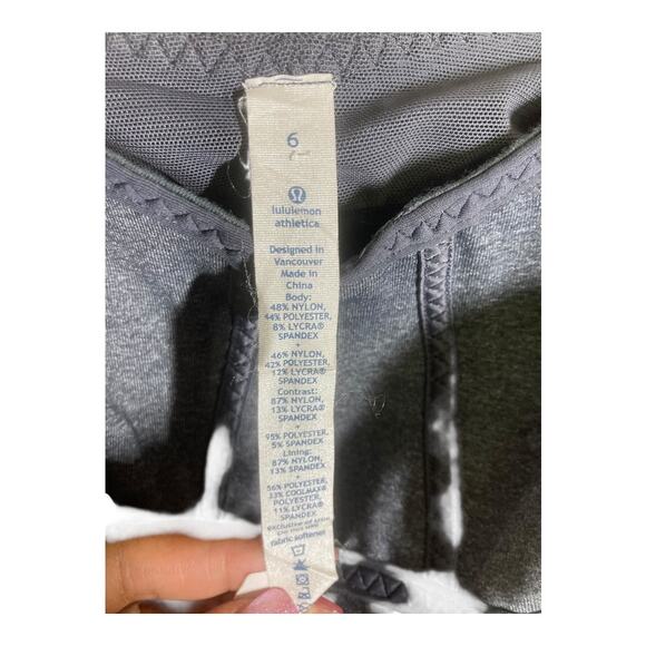 Lululemon Fitted Gray Camisole Tank Size 6 - Picture 4 of 5
